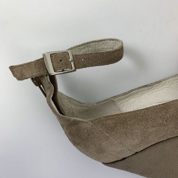 Jeffrey Campbell Dakota High Wedge Sandals Ankle Buckle Taupe Suede Womens 6.5 - Picture 9 of 11